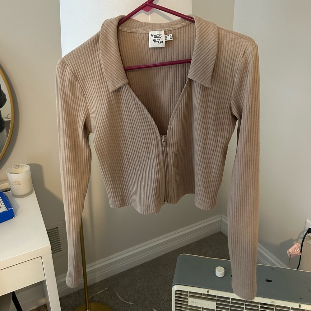 Long Sleeve Zip Crop Top